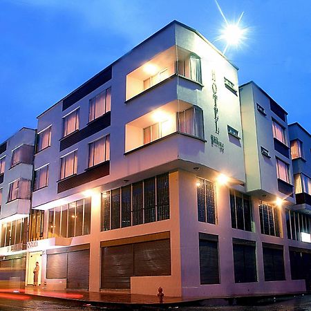 Hotel Fernando Plaza Pasto Extérieur photo