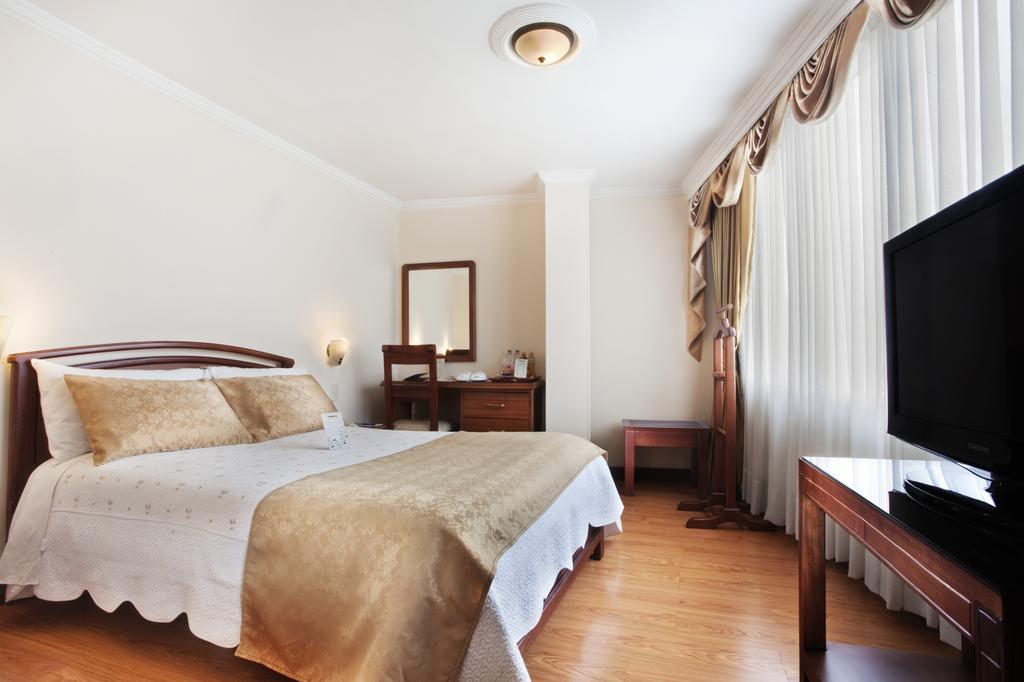 Hotel Fernando Plaza Pasto Extérieur photo