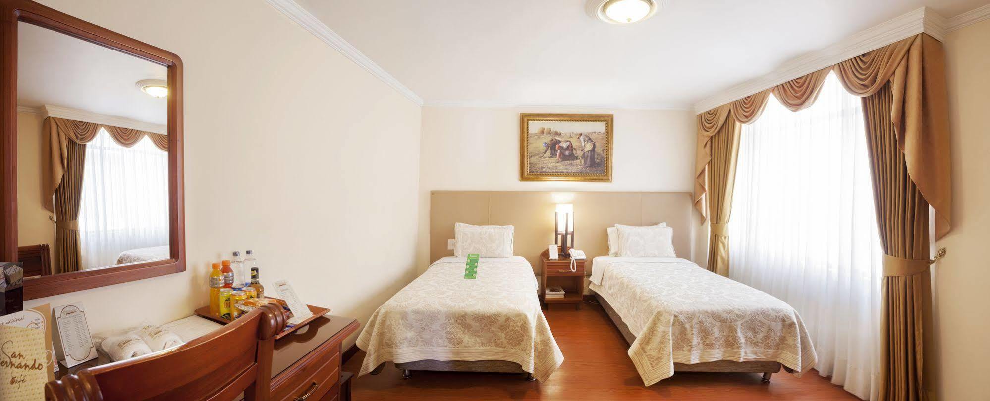 Hotel Fernando Plaza Pasto Extérieur photo